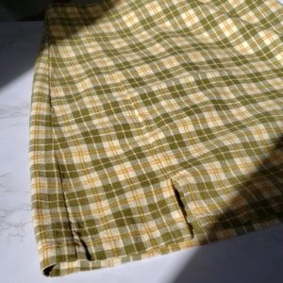 brandy melville cara skirt - Picture 2 of 2